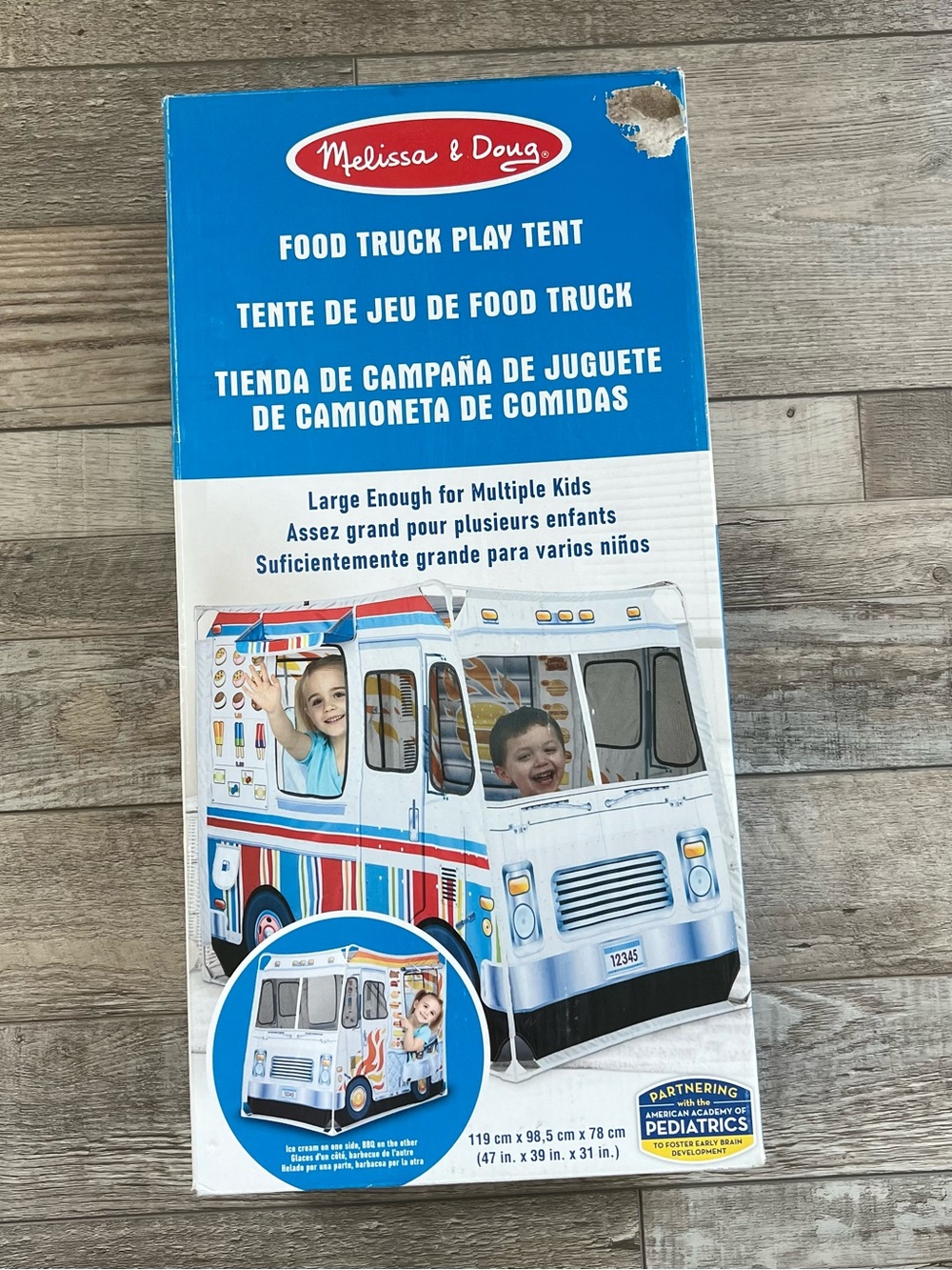 NIB Melissa & Doug Food Truck Play Tent